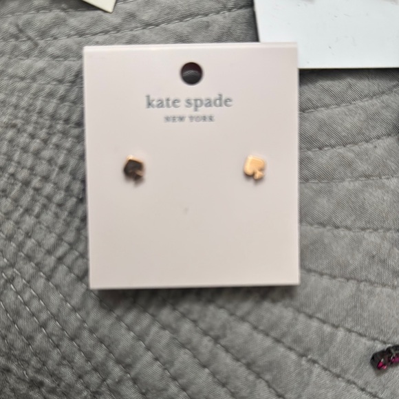 Kate Spade Gold Flower Stud Earrings - Picture 1 of 1